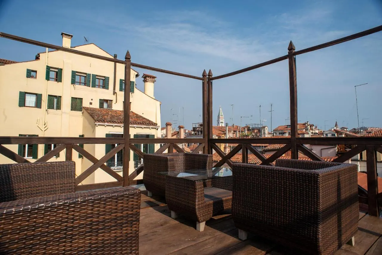 Bed & Breakfast Palazzina Fortuny Venice