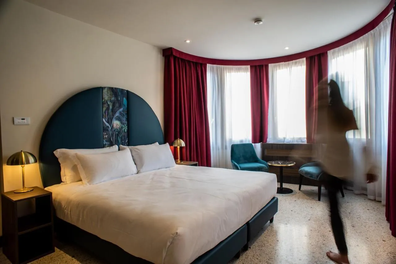 Bed & Breakfast Palazzina Fortuny Venice